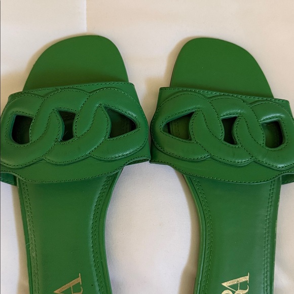 Zara Emerald Green Slide Sandals - Picture 2 of 3